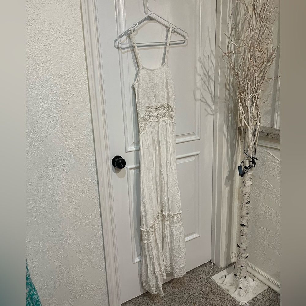 Lace maxi dress